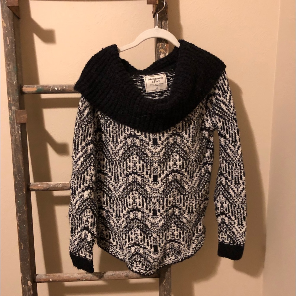 Super soft Abercrombie and Fitch sweater
